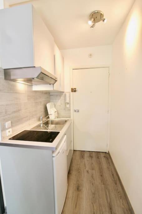 Port Tamaris, Le Troisieme Appartement La Seyne-sur-Mer Buitenkant foto