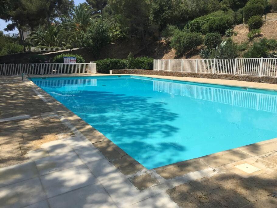 Port Tamaris, Le Troisieme Appartement La Seyne-sur-Mer Buitenkant foto